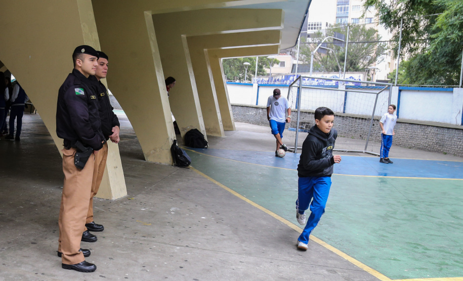 Programa Escola Segura chega a mais de 100 unidades