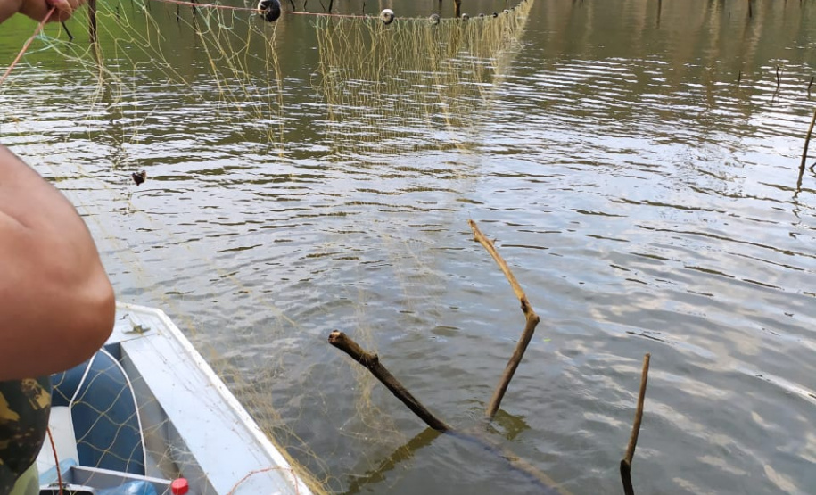 BPAmb-FV apreende mais de 500 metros de redes para pesca ilegal em Telêmaco Borba (PR)