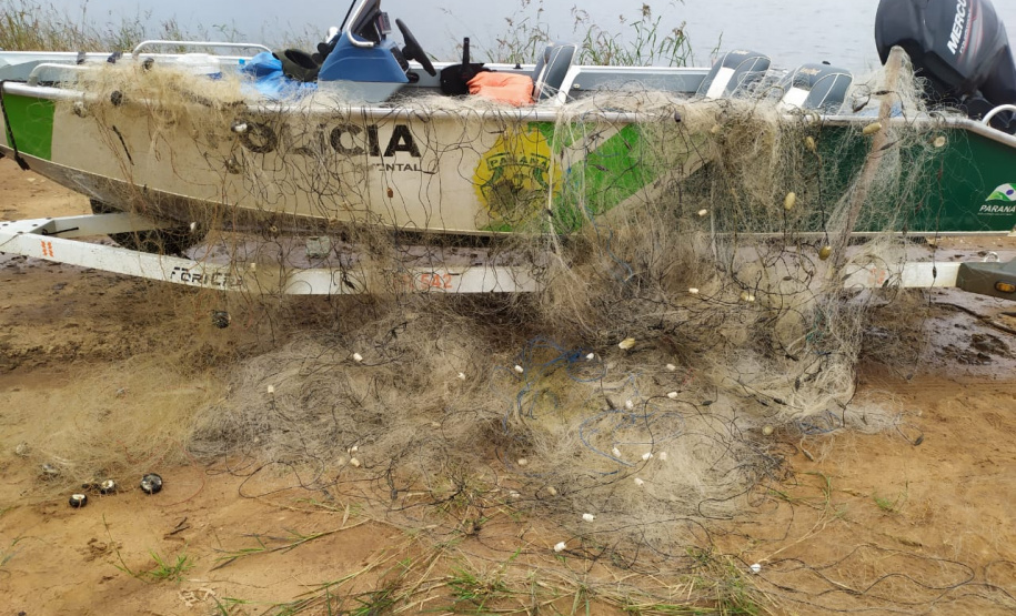 BPAmb-FV apreende mais de 500 metros de redes para pesca ilegal em Telêmaco Borba (PR)