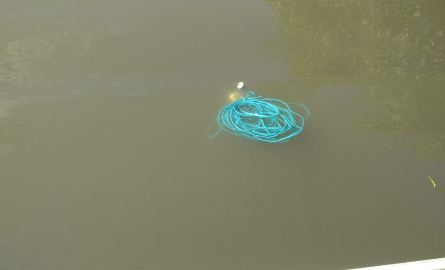 Polícia Ambiental apreende 10 tarrafas usadas para pescar camarão em Guaraqueçaba (PR)