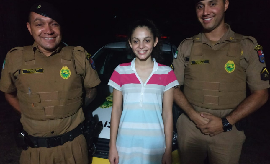 Policiais militares salvam menina com crise de asma, em Colombo (RMC)