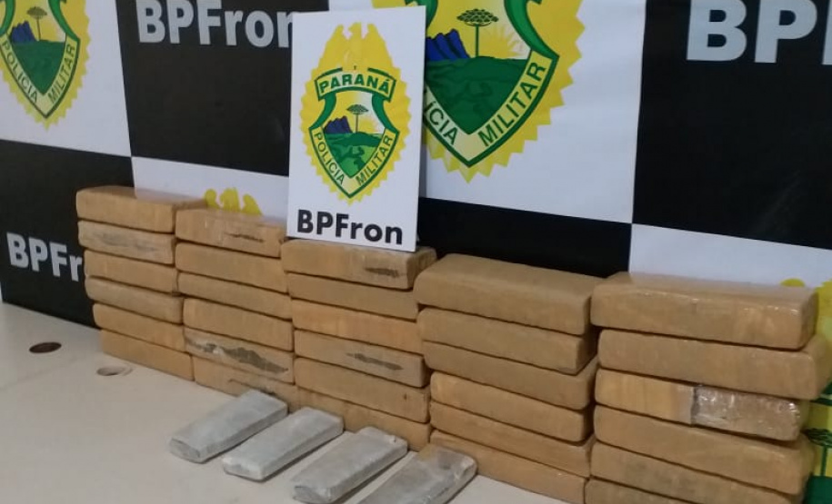 BPFron apreende mais de 31 quilos de maconha e haxixe e 1,5 mil pacotes de cigarros em situações distintas no Oeste do estado