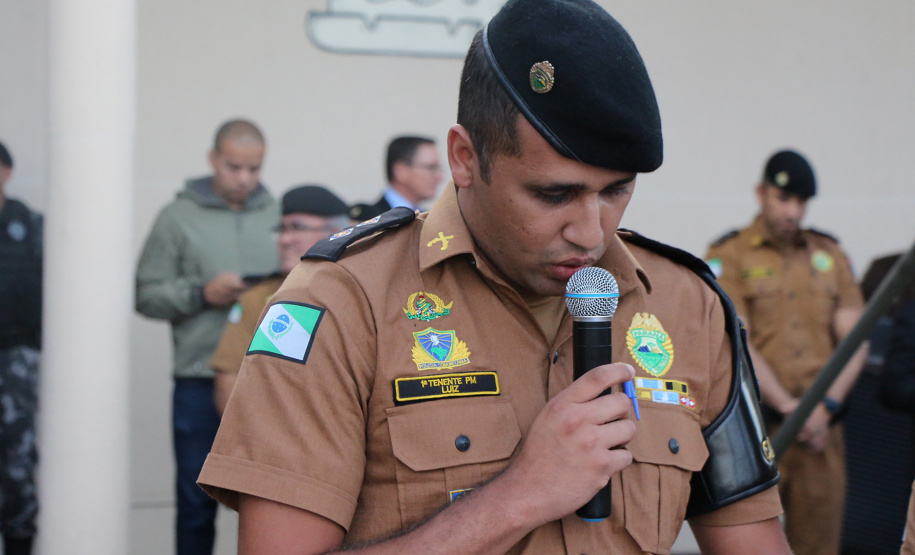 Regimento de Polícia Montada da PM celebra passagem de comando durante solenidade militar em Curitiba