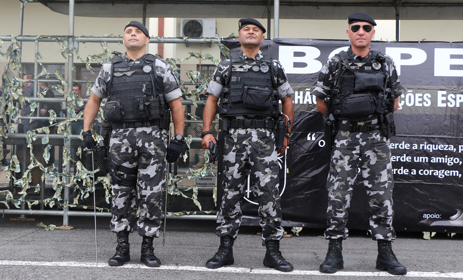 Solenidade marca a troca de Comando do Batalhão de Operações Especiais em Curitiba