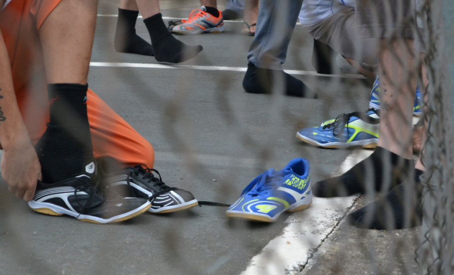 Presos da Penitenciária Estadual de Ponta Grossa disputam campeonato de futsal