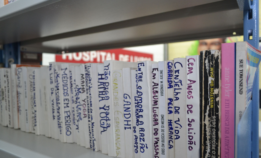 Hospital de Livros muda a vida de detentos em Ponta Grossa