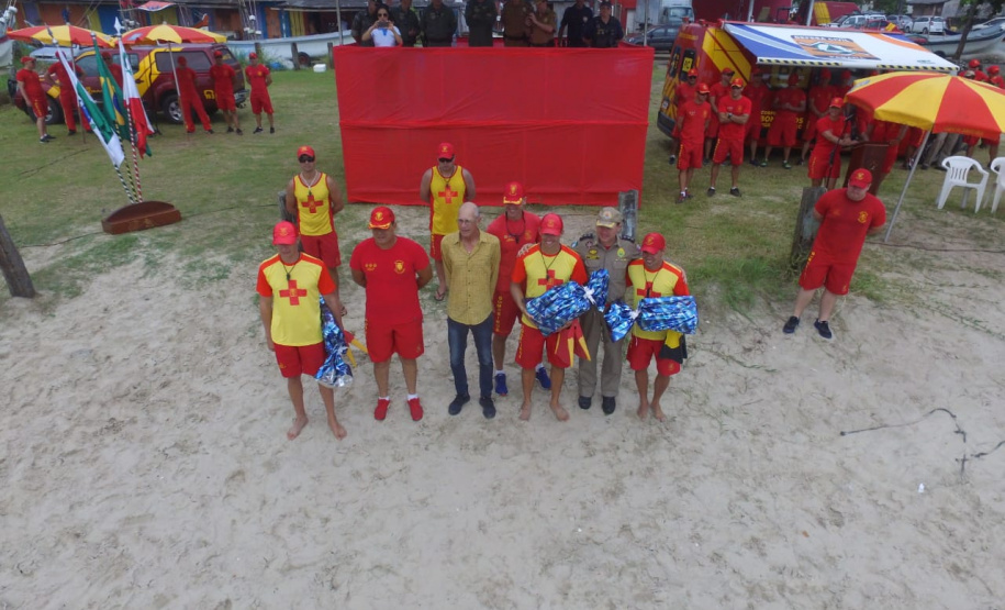 Corpo de Bombeiros forma nova turma de guarda-vidas