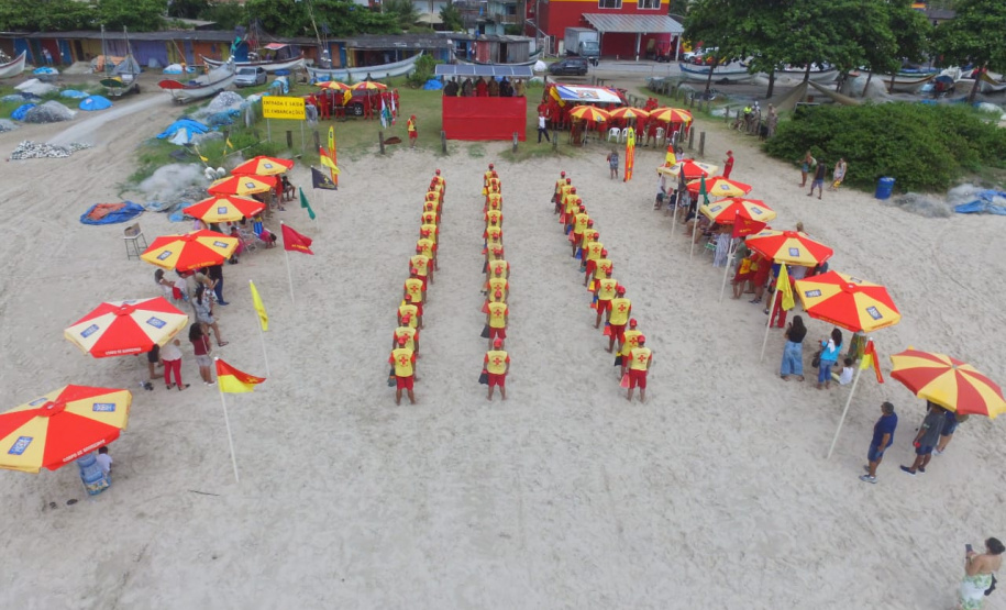 Corpo de Bombeiros forma nova turma de guarda-vidas