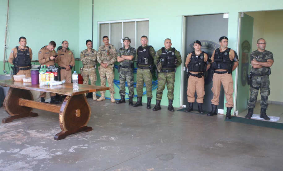 Solenidade marca entrega de embarcação doada ao Batalhão Ambiental de Umuarama (PR)