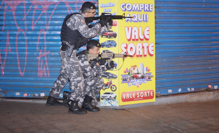 Em Maringá (PR), 4º Batalhão aplica treinamento para intervenção em roubos a banco