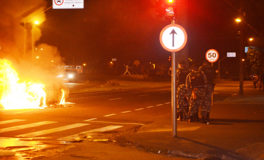 Em Maringá (PR), 4º Batalhão aplica treinamento para intervenção em roubos a banco