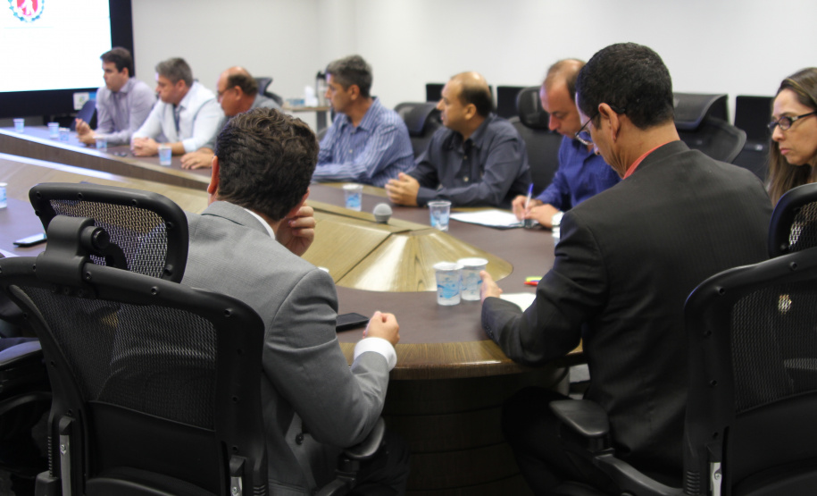 Secretario recebe representantes de Porecatu e Andirá