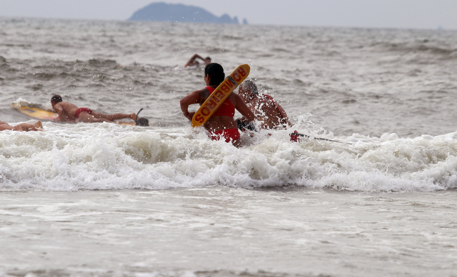 Confraternização entre bombeiros marca 26ª edição do Troféu Elite em Pontal do Paraná (PR)