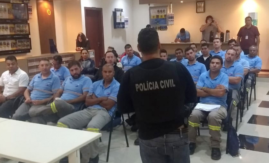PCPR ministra palestra para funcionários da empresa Souza Cruz na Capital