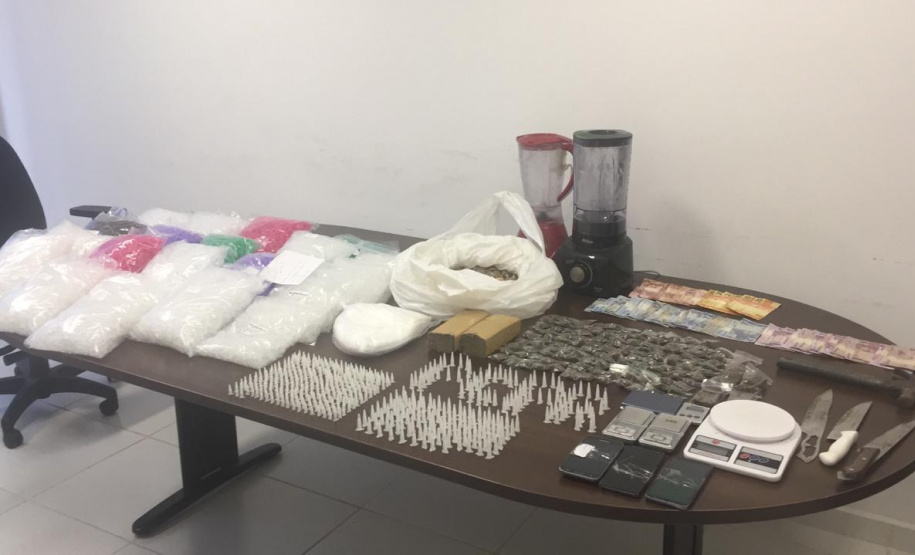 PCPR prende quatro pessoas suspeitas de tráfico de drogas em Pinhais