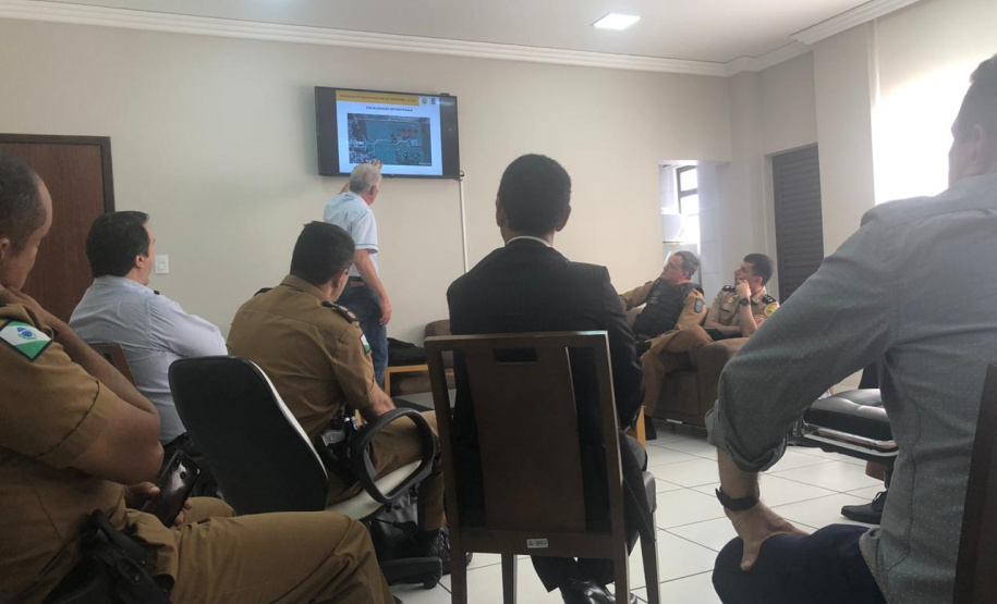 Secretário coronel Marinho se reúne com autoridades para tratar da Segurança Pública de Guaíra