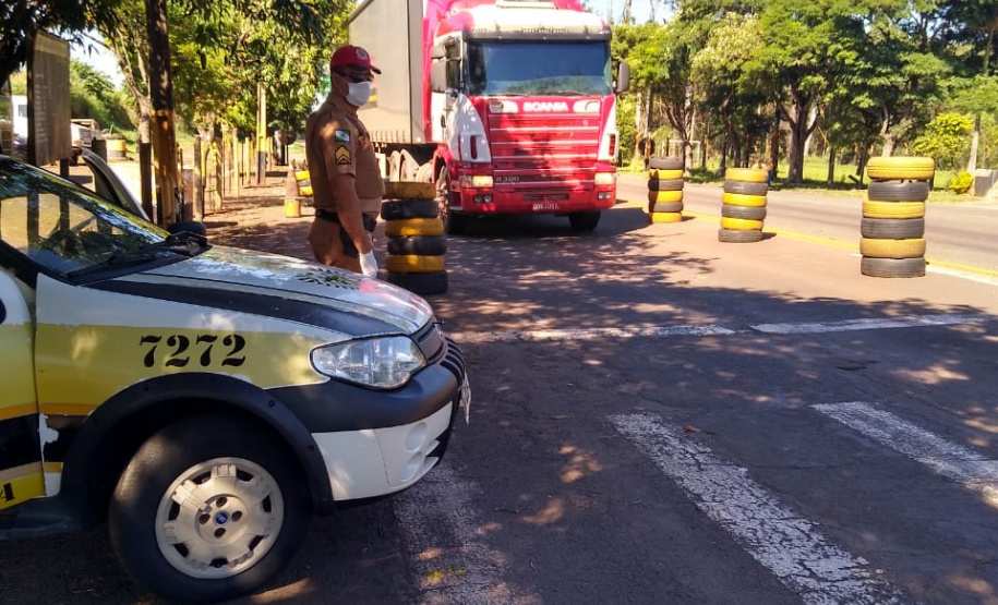 Polícia Militar faz orientações à população e reforça presença nas ruas do Paraná no combate ao coronavírus