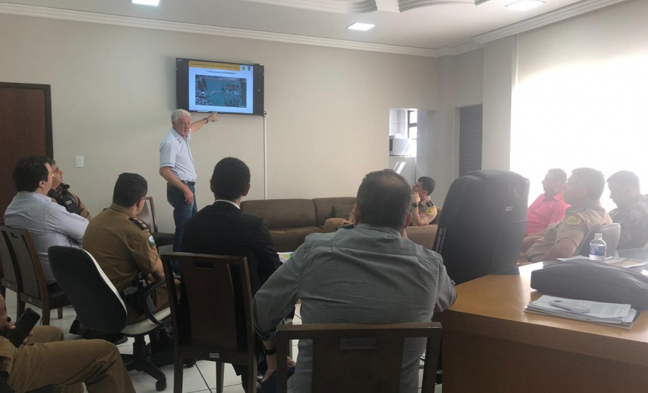 Secretário coronel Marinho se reúne com autoridades para tratar da Segurança Pública de Guaíra