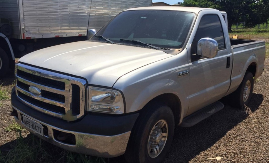 Leilão de veículos apreendidos do tráfico resulta em mais de R$ 525 mil