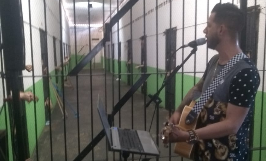 Dia da Mulher é comemorado com música entre servidoras de Foz do Iguaçu