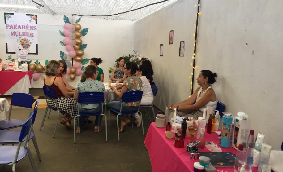 Dia da Mulher é comemorado com música entre servidoras de Foz do Iguaçu