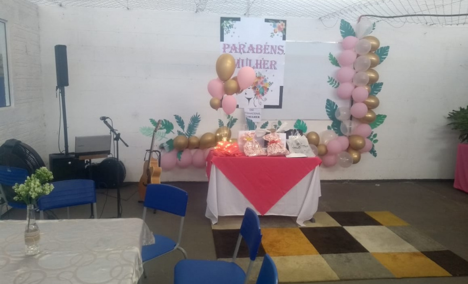 Dia da Mulher é comemorado com música entre servidoras de Foz do Iguaçu