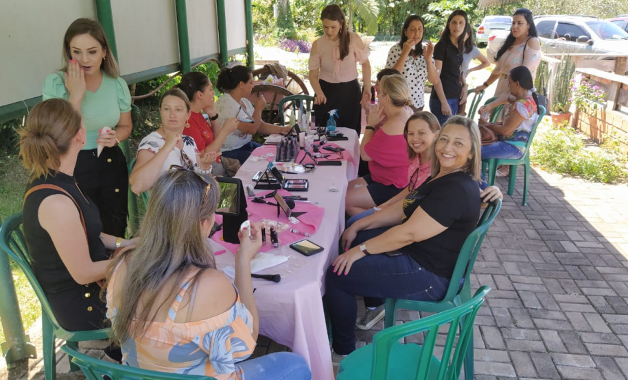Servidoras do Depen de Cacavel são homenageadas pelo Dia Internacional da Mulher