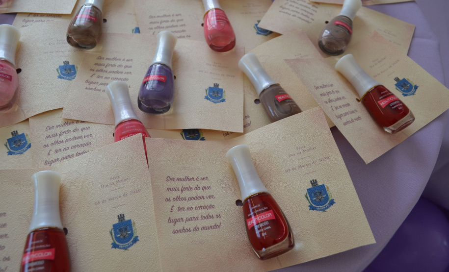 Depen de Ponta Grossa homenageia servidoras em evento do Dia da Mulher