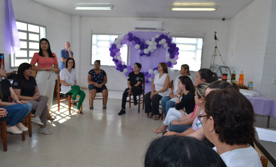 Depen de Ponta Grossa homenageia servidoras em evento do Dia da Mulher