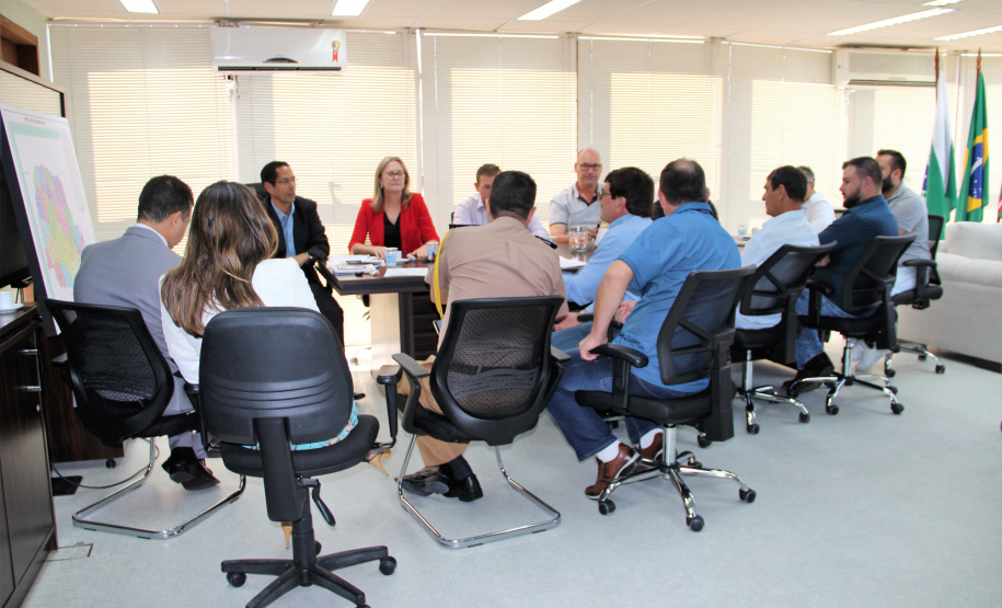 Secretário coronel Marinho recebe deputado Cobra Repórter e comitiva de Manoel Ribas