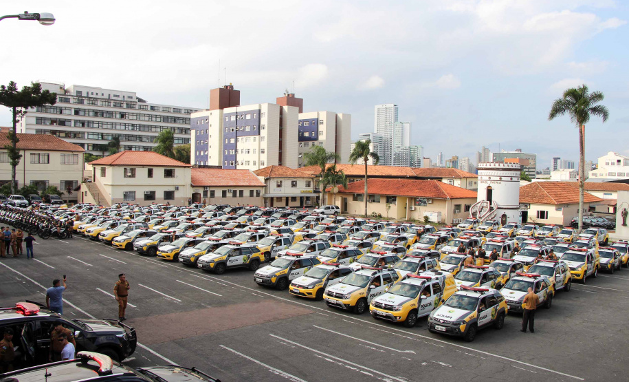 Polícia Militar faz megaoperação 100 com 500 policiais militares nas ruas da Capital; foco é a prevenção