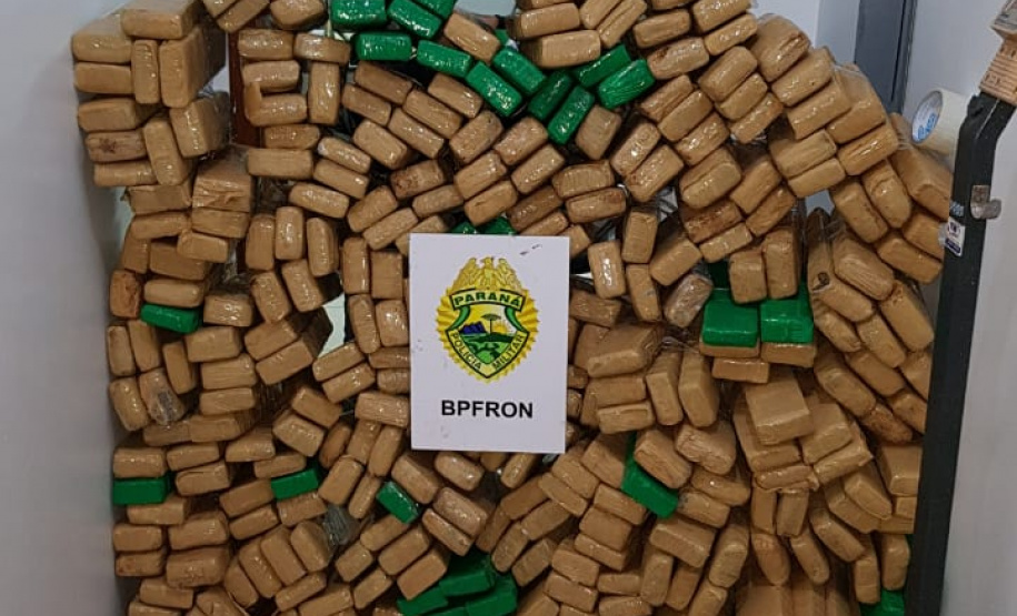 Mais de 280 quilos de maconha e mais de 1,6 quilo de haxixe são apreendidos por policiais militares do BPFron no Oeste do estado