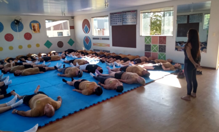 Batalhão da PM de Guarapuava (PR), promove encontros com meditação para policiais militares da unidade