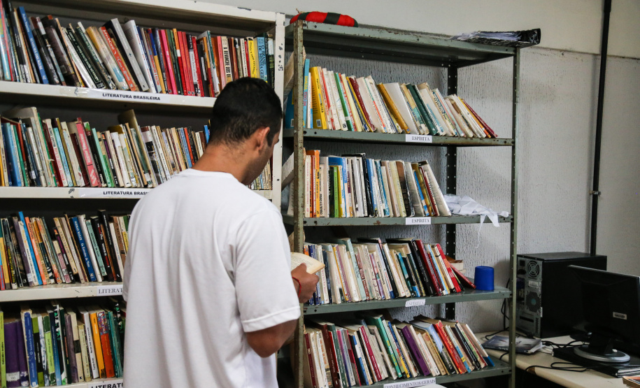 SESP e UNILA fecham convênio para projeto educacional no sistema prisional de Foz do Iguaçu