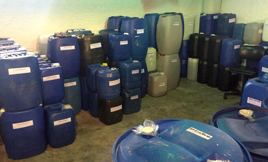 Fábrica interna do Depen produz 60 mil litros de produtos de limpeza e higiene por mês