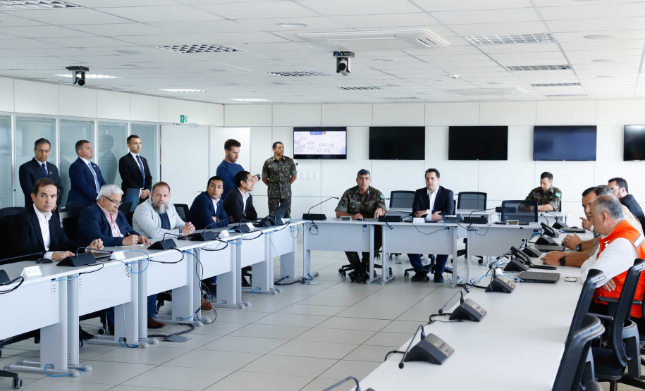 Governo e Exército alinham ações para combate ao novo coronavírus