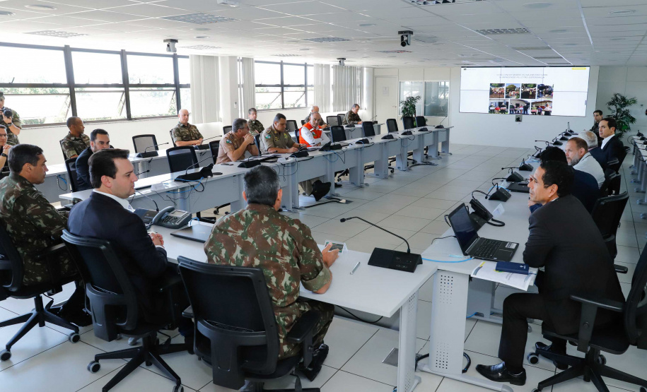 Governo e Exército alinham ações para combate ao novo coronavírus