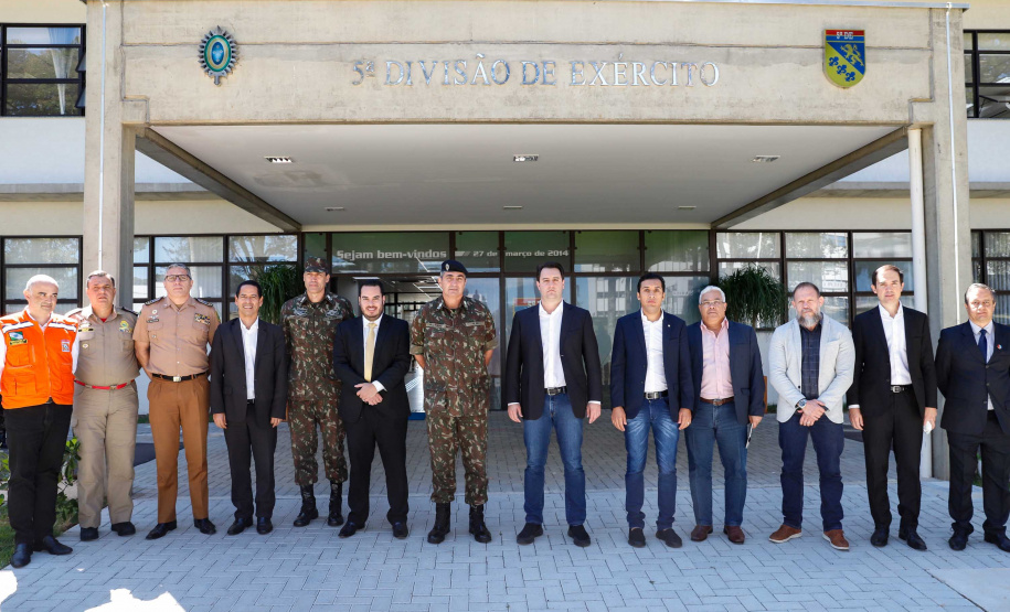 Governo e Exército alinham ações para combate ao novo coronavírus