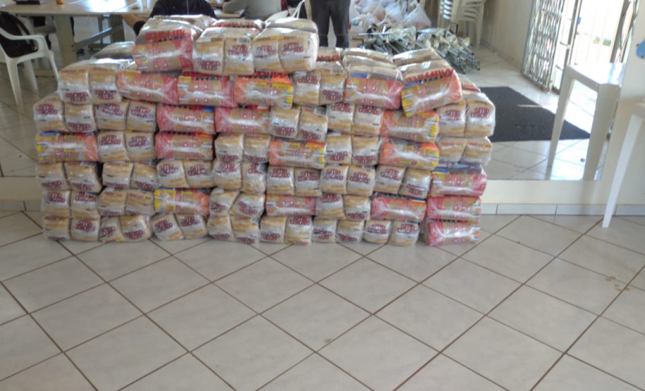 Depen de Cascavel arrecada 850 kg de alimentos não perecíveis e 50 cestas básicas para doação