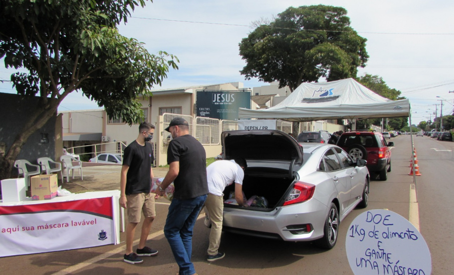 Depen de Cascavel arrecada 850 kg de alimentos não perecíveis e 50 cestas básicas para doação