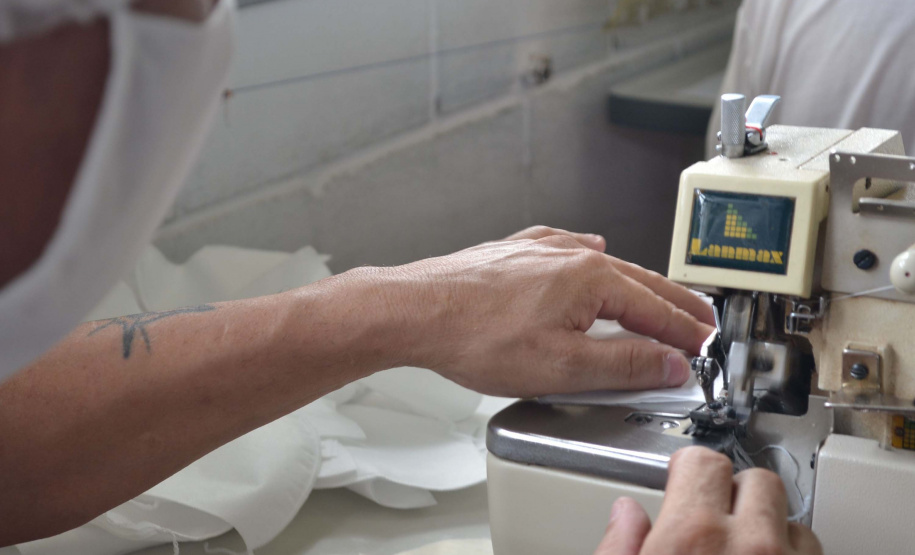 Presos do Paraná produzem materiais de proteção individual