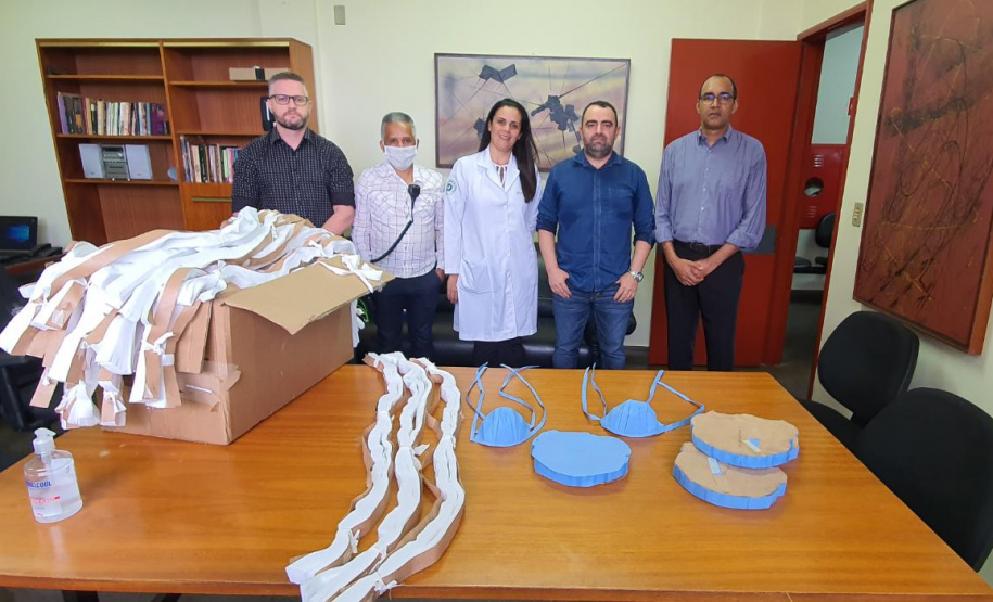 Penitenciária de Londrina produz escudos faciais e novo modelo de máscaras para hospitais da região