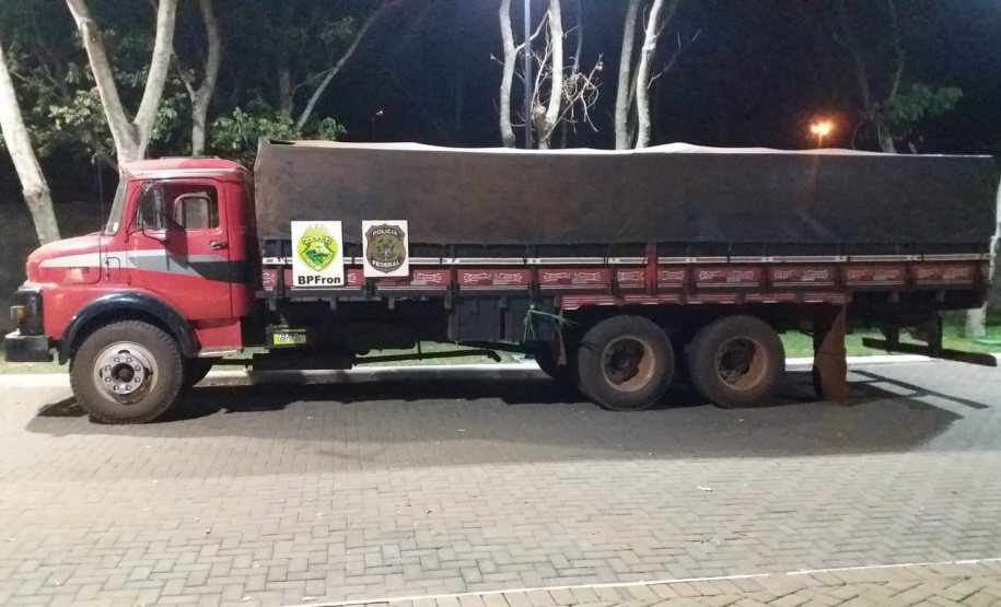 BPFron apreende carga de cigarros contrabandeados avaliada em mais de R$ 1,5 milhão durante Operação Hórus