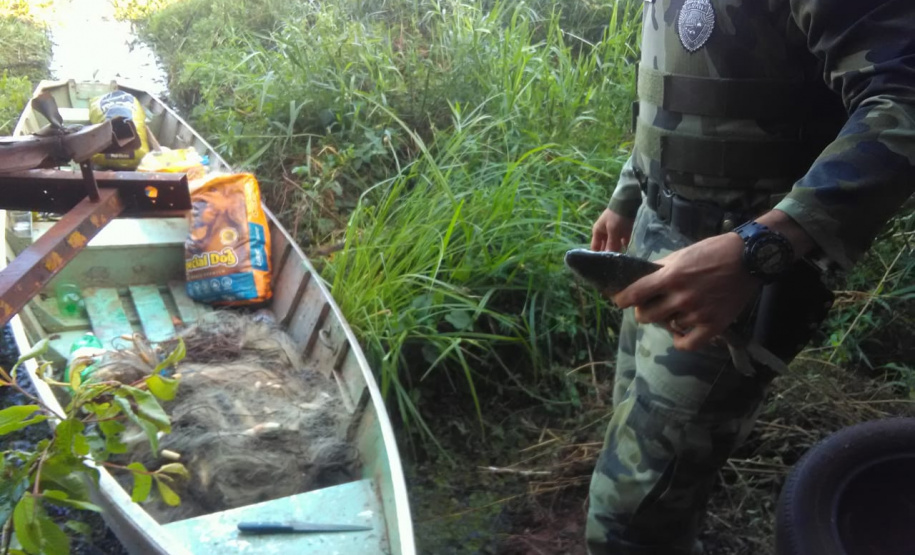 Polícia Ambiental prende quatro homens e apreende 89 quilos de peixes no Norte Pioneiro