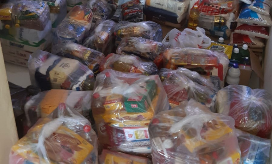 Batalhão da PM arrecada cestas básicas e produtos de higiene em Foz do Iguaçu