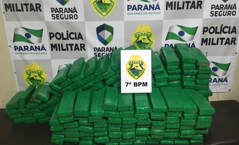 Em cinco dias, PM apreende mais de 1,4 tonelada de maconha no Noroeste do estado