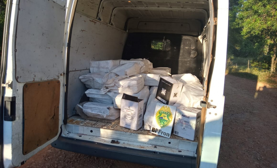 Carro carregado com R$ 140 mil em vinho contrabandeado é apreendido durante Operação Hórus