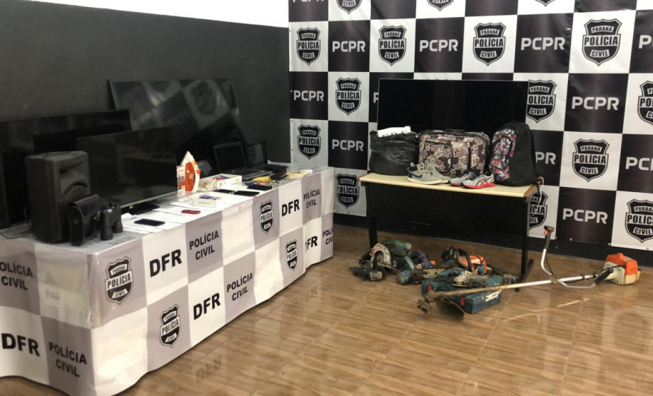 Polícia prende oito pessoas envolvidas em roubos em Curitiba e RMC
