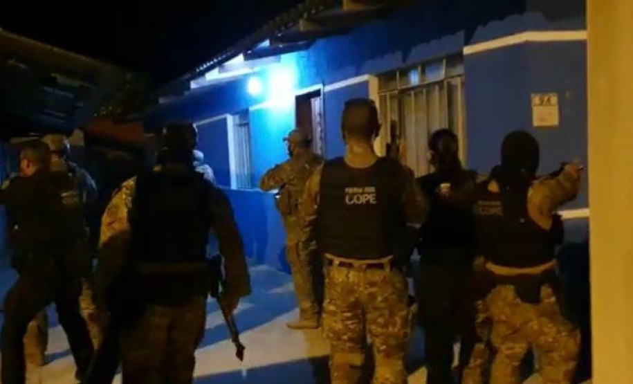 Polícia Civil prende dez pessoas por matar casal e balear criança no litoral do Paraná