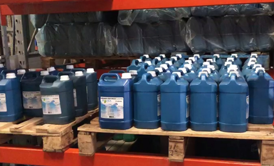 Polícia Civil prende proprietário de fábrica que comercializava de álcool em gel irregular